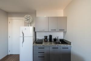 1604 - Apto com piscina Prox Bras e Centro