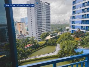 Apartment Condo in Air Residences Makati wifi Netflix Disney, pool & mall