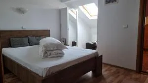 Hanul Ancutei - Borobăneşti