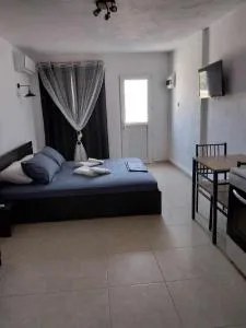 SOUVLIA BEACH - Parasporos