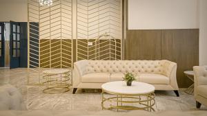 Hotel Mayura Presidency