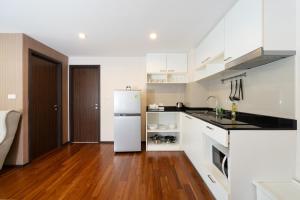 New Apartment TTL B209 in New Rawai Beach Residence with Tropical Pools