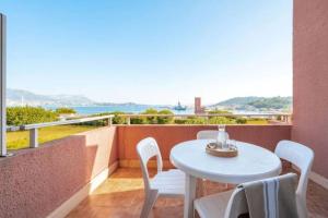 Appartements Appartement F1 bis vue sur mer : photos des chambres