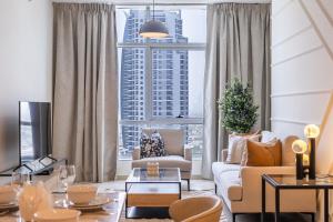 1BDR Apartment I Close To Metro I Marina Diamond 4