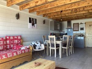 Chalets Chalet cosy renove avec vue sur le lac : Chalet 2 Chambres