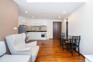 New Apartment TTL B209 in New Rawai Beach Residence with Tropical Pools