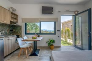 Cavos Luxury Apartments
