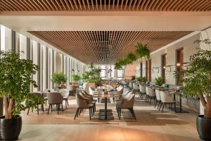 The Yacht Hotel by DC