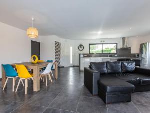 Villas Villa Le Bosquet - MES180 by Interhome : photos des chambres