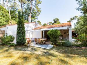 Maisons de vacances Holiday Home Les Narcisses by Interhome : photos des chambres