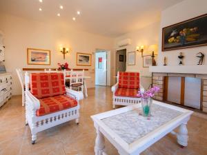 Holiday Home Sandra by Interhome