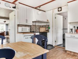 Holiday Home Enerhögen Flädern by Interhome