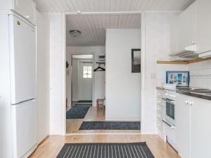 Chalet Uskeboda by Interhome