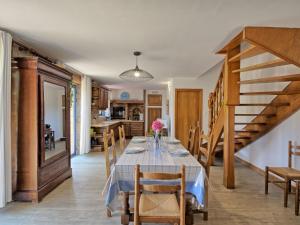 Maisons de vacances Holiday Home St Adrien by Interhome : photos des chambres