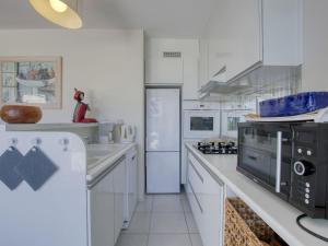 Apartment La Madrague dAzur-7 by Interhome