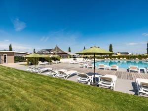 Holiday Home Green Resort Mooi Bemelen-1 by Interhome
