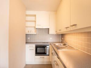 Apartment Zandloper II with balcony by Interhome