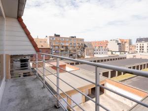 Apartment Zandloper II with balcony by Interhome