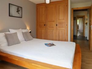 Apartment Chantebrise A1 by Interhome