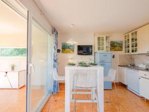 Apartment Les Coteaux de la Nartelle-27 by Interhome