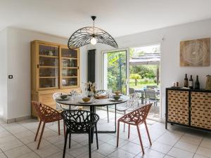 Maisons de vacances Holiday Home L'echappee by Interhome : photos des chambres