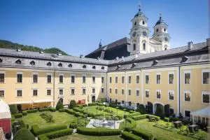 Schlosshotel Mondsee - موندزي