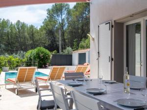 Maisons de vacances Holiday Home Les Eaux Claires by Interhome : photos des chambres