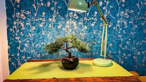 Lovely flat near train station and central london