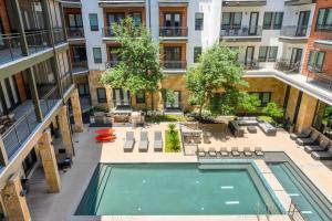 Domain 1br w gym pool wd nr Q2 Stadium ATX-66