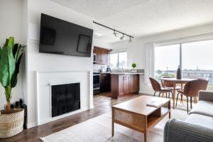 Playa Del Rey Studio w Pool Gym nr beach LAX LAX-429