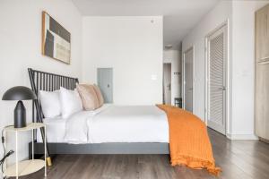 W Loop Studio w Gym WD 3 blocks to L CHI-675