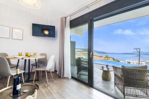 Oceanida sea view luxury suite