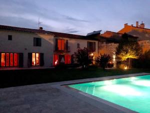 Villas Unique Villa in Famous Provence Historic Village : photos des chambres