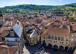 Maisons de vacances 1700's Country House with Private Pool & Gardens : photos des chambres