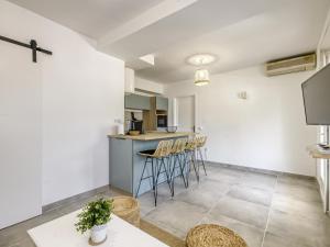 Apartment Port Mistral-2 by Interhome