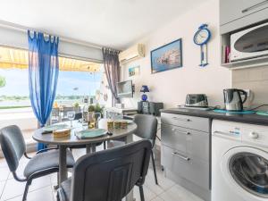 Apartment Isle Catherine-4 by Interhome