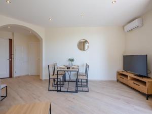 Apartment Les Dauphins-2 by Interhome