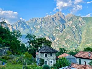 Holiday Home Leonardo by Interhome