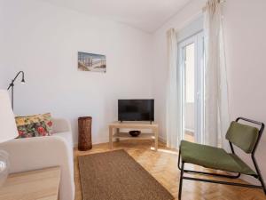 Apartment Dona Meia Praia by Interhome