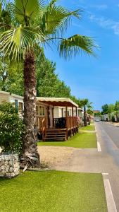 Campings Mobil Home 2CH Bien Equipe Valras-Plage : photos des chambres