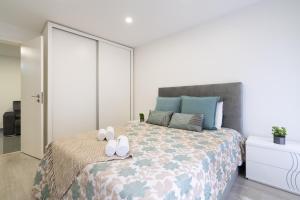 Host Wise - Spacious Noble Apartaments Ace Location