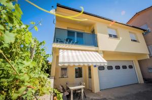 Holiday Home Marino 