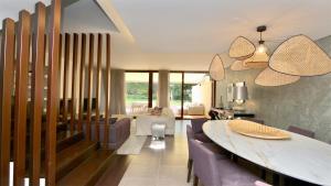 Vila Mitri, Monte laguna-CleverDetails, 5 bedroom villa, sleeps 8 adults 2 children