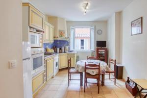 Appartements Charming apartment in the city center : photos des chambres