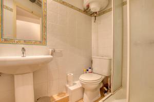 Appartements Charming apartment in the city center : photos des chambres