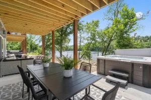 Briarwood Bay - Rockaway Beach