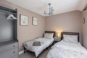 Broomfield Cottage Nr Pickering - DOGS STAY FOR FREE