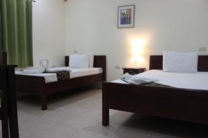 Blue Lagoon Inn & Suites