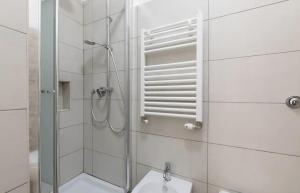 Quiet with large terrace in Spanish Steps area