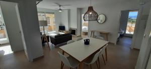 Ático en Urb Bahía de Dénia sin ascensor de Vacaciones Mar por Medio